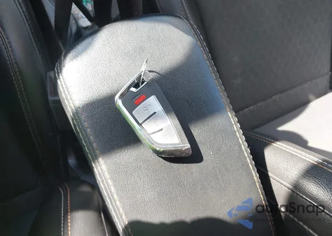 2019 Jeep Compass Latitude 4X4 from USA, damaged, VIN 3C4NJDBB2KT713576